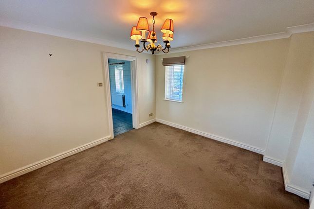 69, Newcastle upon Tyne photo 5
