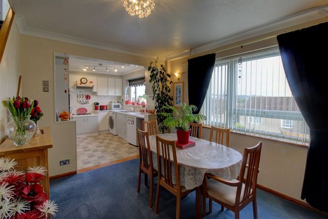 4 Bed Detached House For Sale In Cheltenham Close Exeter Ex4 Zoopla