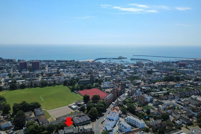 4,Flat 6, Chatham Place, Ramsgate photo 3