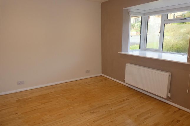 22, Foscote Rise, Banbury photo 2