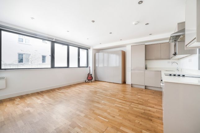 Medway Street Apartments 26-28, Maidstone photo 2