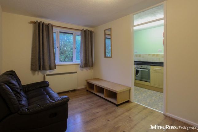 39, Forest View, Cardiff photo 2