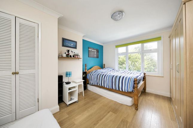 73, Hanworth Road, FELTHAM photo 5