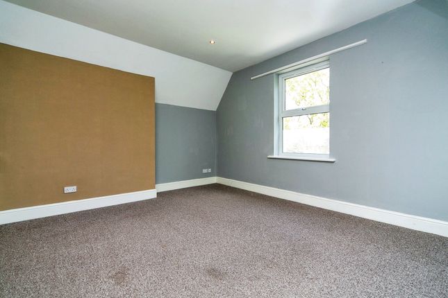 Flat 10, 17, Egerton Park, Rock Ferry photo 4