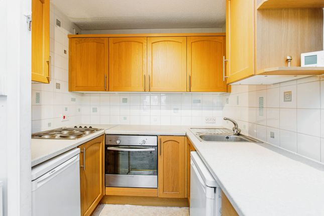 Flat for sale in Homecove House, Holland Road, Westcliff-On-Sea