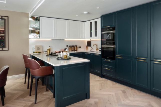 Flat for sale in Chelsea Creek, Doulton House