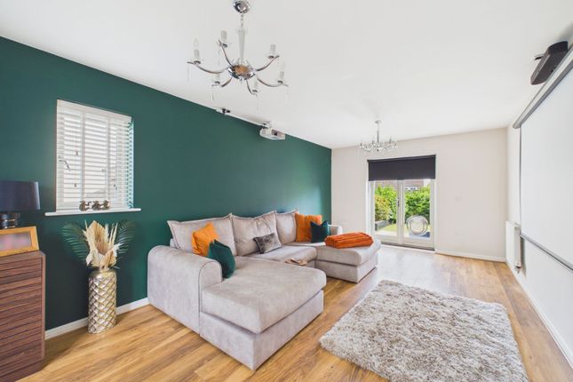 7 Heathland Way, Neath photo 2