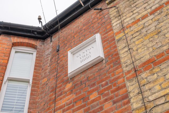 15 Temple Road, Windsor photo 3