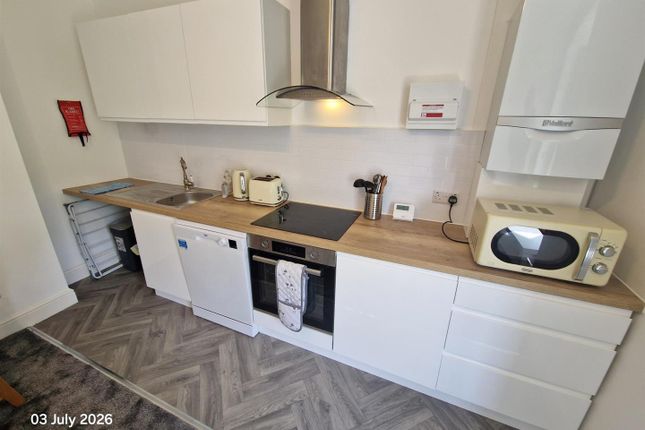 Flat 3, Exeter House, 12 Terrace Road, Buxton photo 5
