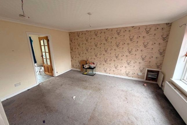 20, Balgray Avenue, Kilmarnock photo 3