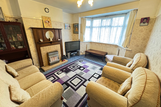51, Bodnant Avenue, Leicester photo 5