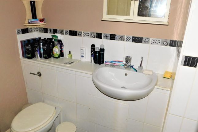 Wellington Avenue, Whitehill photo 5