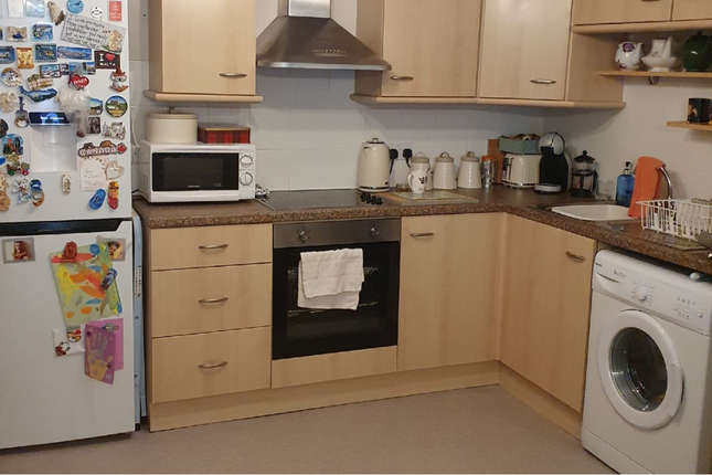 Flat to rent in Folkestone Road, Dover