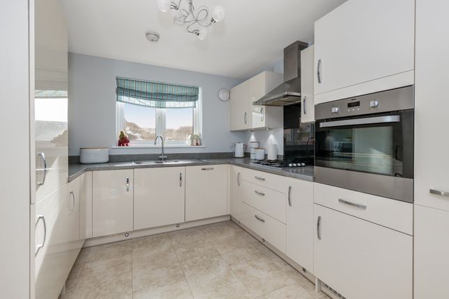 29, Corby Craig Avenue, Bilston photo 4