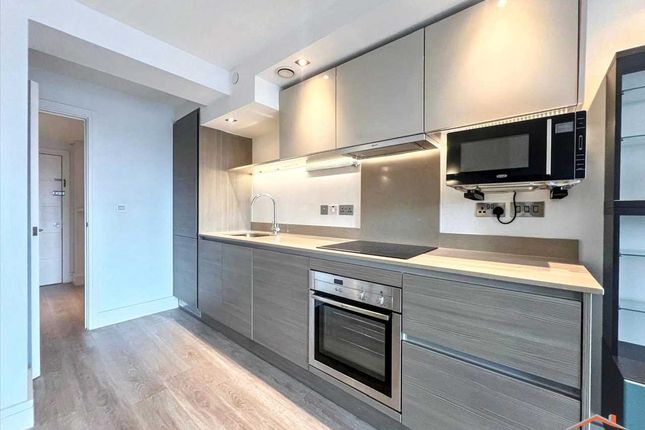 Flat 96, Premier House, 112, Station Road,, Edgware photo 2