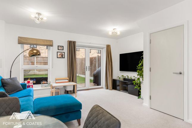 30, Rodin Drive, Harlow photo 2