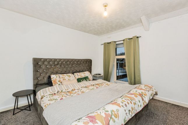 680, Carmarthen Road, Swansea photo 4