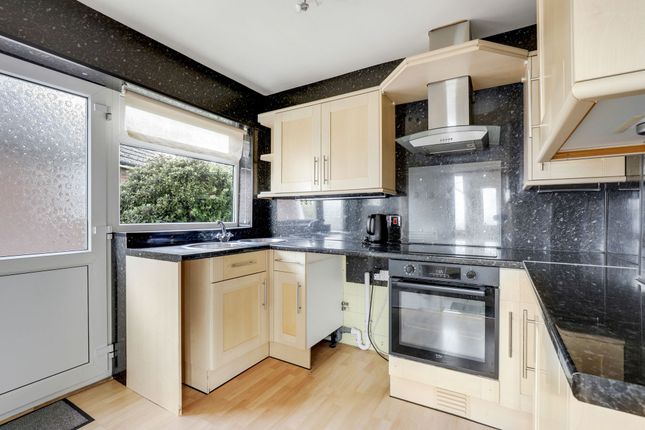 14 Woodborough Road, Mansfield photo 4