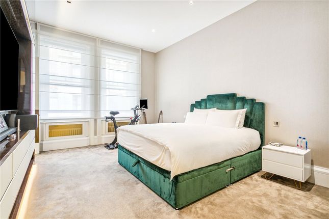 Flat for sale in Marloes Road, London