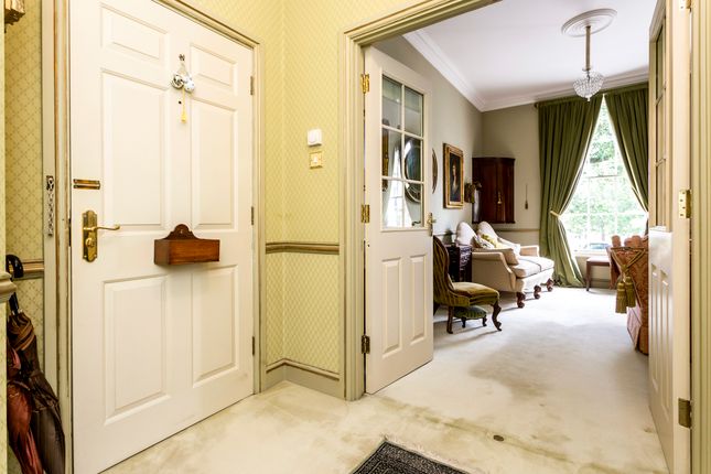 Flat for sale in Imperial Square, Cheltenham