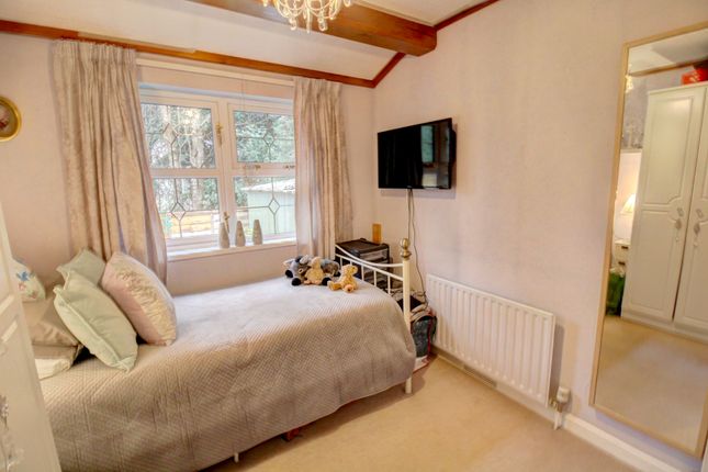 Mobile/park home for sale in Hillcrest, Boxhill Road, Tadworth
