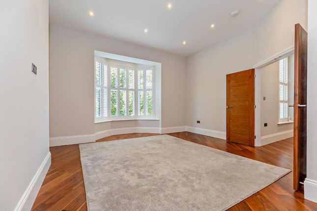 8646631-Interior18-800.Jpg