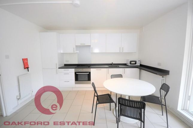 Flat to rent in Albany Street, Euston