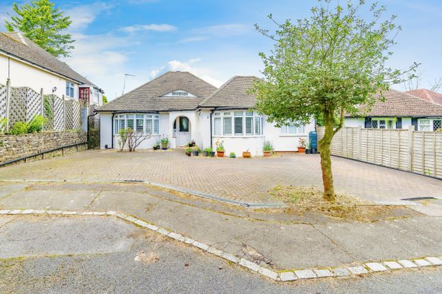 Thumbnail Bungalow for sale in Mountwood Close, South Croydon