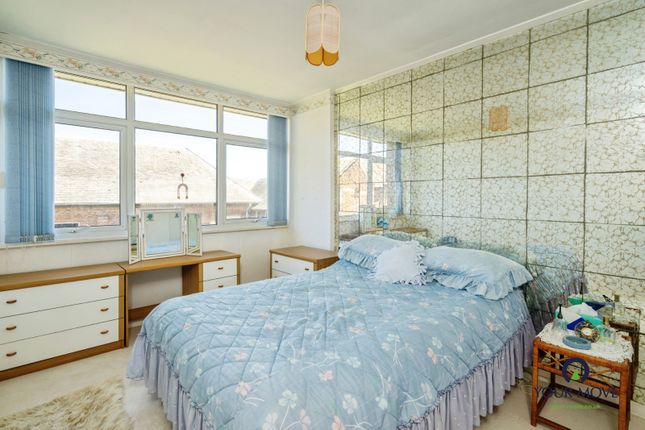 Flat 14, The Hawthorns,, Linden Road, West Sussex photo 3