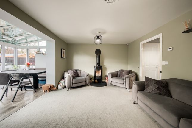 18, Rowan Place, Alcester photo 2