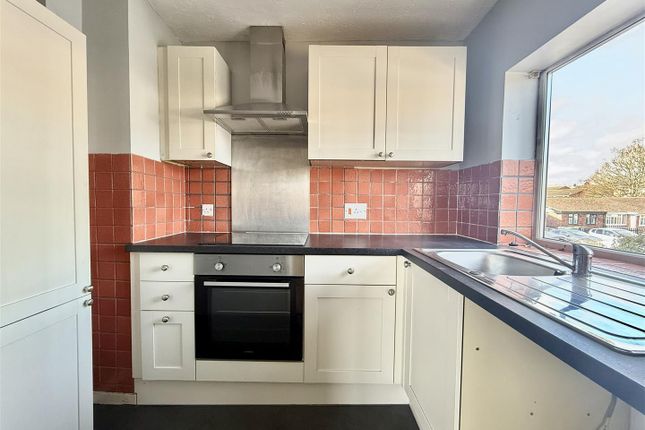 92, Nicholson Court, Hereford photo 3
