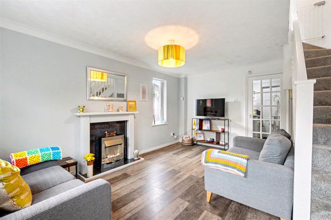 2, Plantation Close, Nottingham photo 3