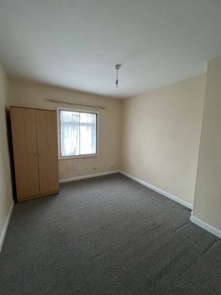 Semi-detached house to rent in New Road, Harlington, Hayes