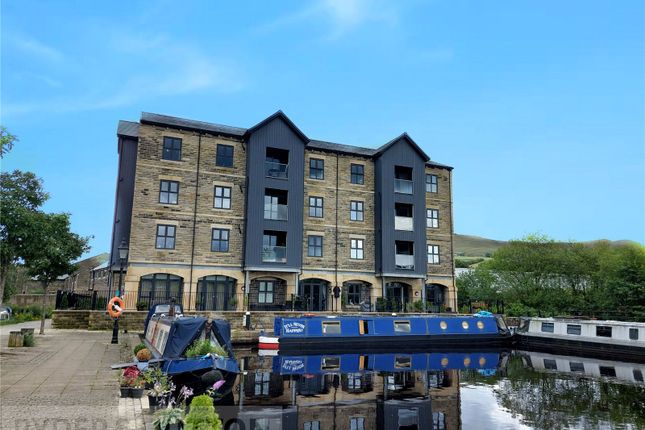 2-bed flat on 11 Marina View Apartments, 2, Herons Reach, Oldham, £1,500/mo