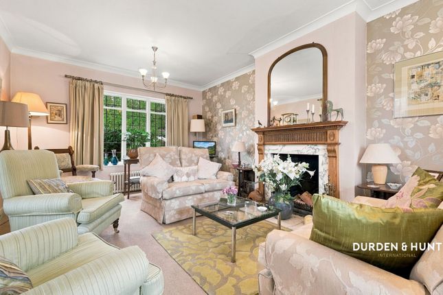 56 The Uplands, Loughton photo 3