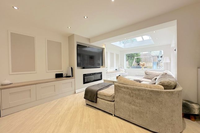 17, Hartland Road, Tipton photo 2