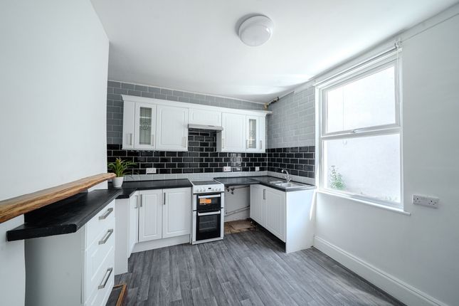 1, Bath Place, Lydney photo 5