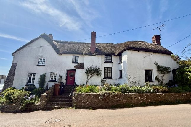 3-bed house on Fuchsia Cottage, Lapford, Crediton, £100,000