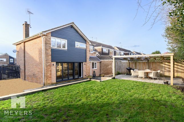 15, Hudosn Close, Ringwood photo 3