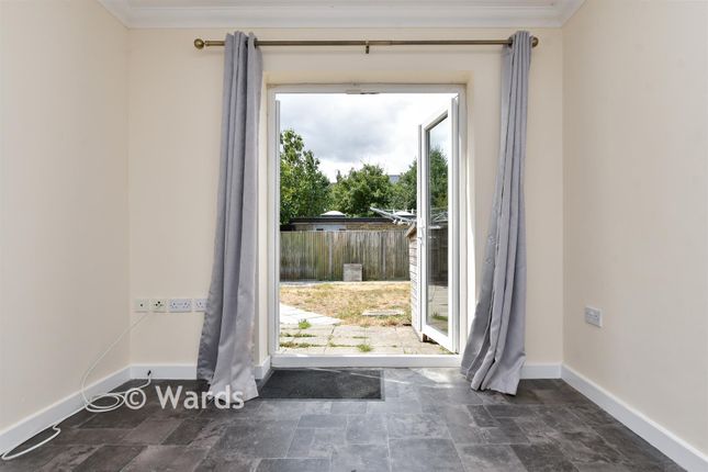 18, Parish Close, Broadstairs photo 4