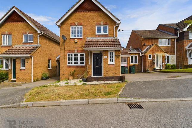 Thumbnail Detached house for sale in Boleyn Close, Maidenbower, Crawley