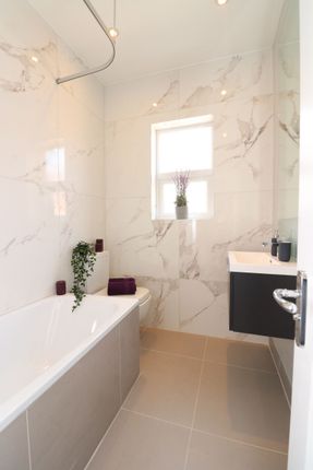 51WILTRM4, Large Double Room Available, Southampton photo 4