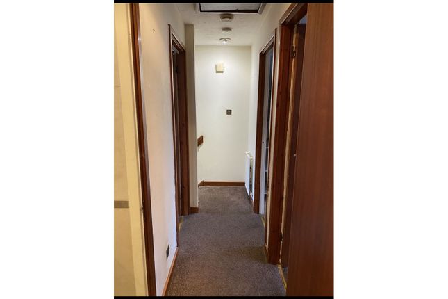 Flat for sale in Mcallister Court, Stirling