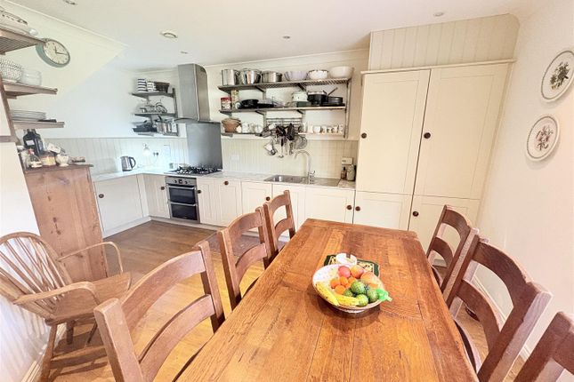 29, Sunnyfield Rise, Southampton photo 2