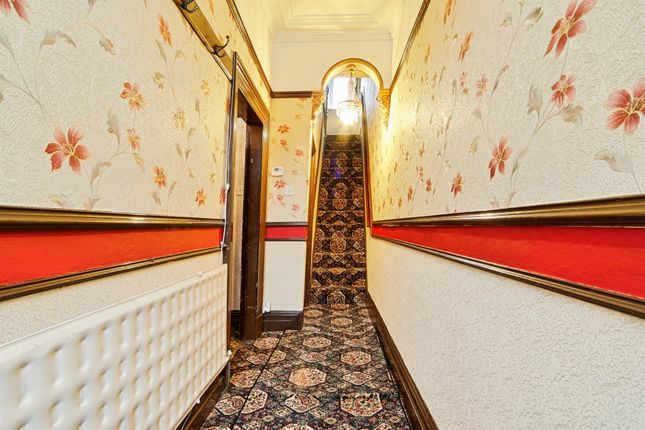 29, Devonshire Street West, Keighley photo 3