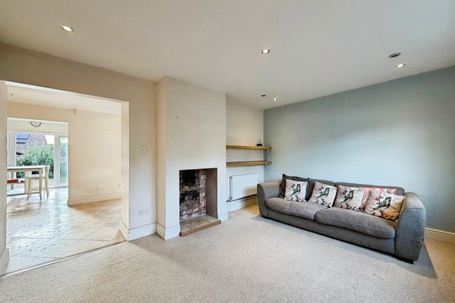 19, Maple Grove, Stratford-Upon-Avon photo 4