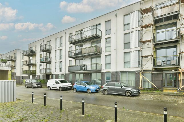 Thumbnail Flat for sale in Brittany Street, Stonehouse, Plymouth
