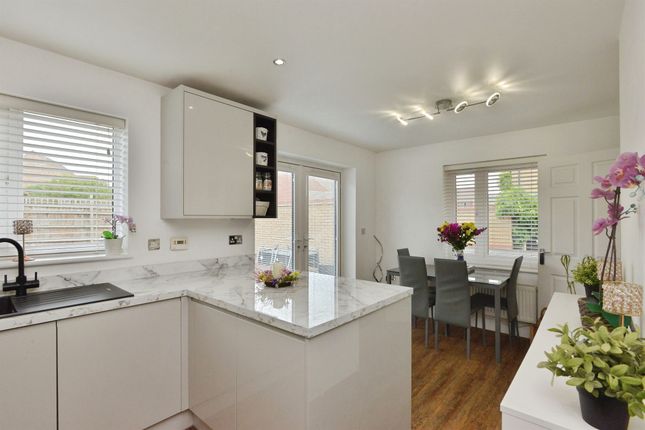 1, Penning Close, Milton Keynes photo 2
