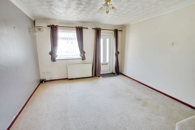 73a, The Avenue, March photo 4