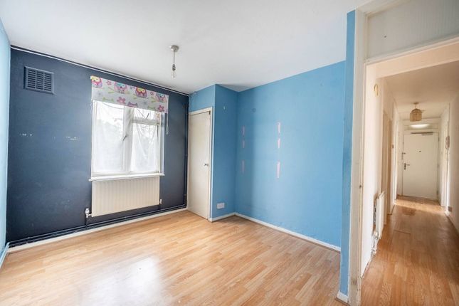 Thumbnail Flat for sale in 17 Pinner Grove, Pinner